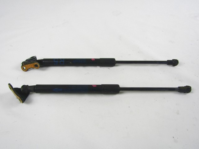 AMORTIZERJI PRTLJAZNIH VRAT  OEM N. 68960-0W570 , 68960-0W570 ORIGINAL REZERVNI DEL TOYOTA IQ J1 (2008 - 2015)BENZINA LETNIK 2009
