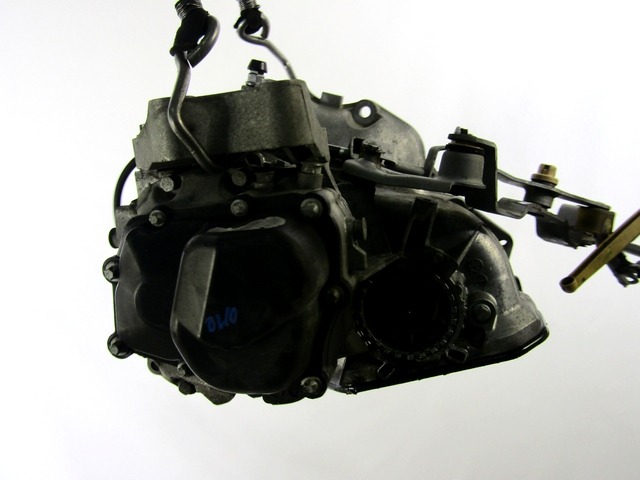 ROCNI MENJALNIK OEM N. 55565177 ORIGINAL REZERVNI DEL OPEL CORSA D S07 (2006 - 2011) BENZINA LETNIK 2008