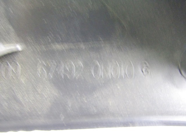 ZVOCNIKI OEM N. 67492-0H010 ORIGINAL REZERVNI DEL TOYOTA AYGO B1 R (2009 - 02/2012) BENZINA LETNIK 2011