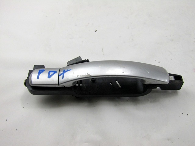 ZUNANJA KLJUKA ZADNJA DESNA VRATA OEM N. 1S71F226B22AC ORIGINAL REZERVNI DEL FORD MONDEO B5Y B4Y BWY MK2 BER/SW (2000 - 2007) DIESEL LETNIK 2002