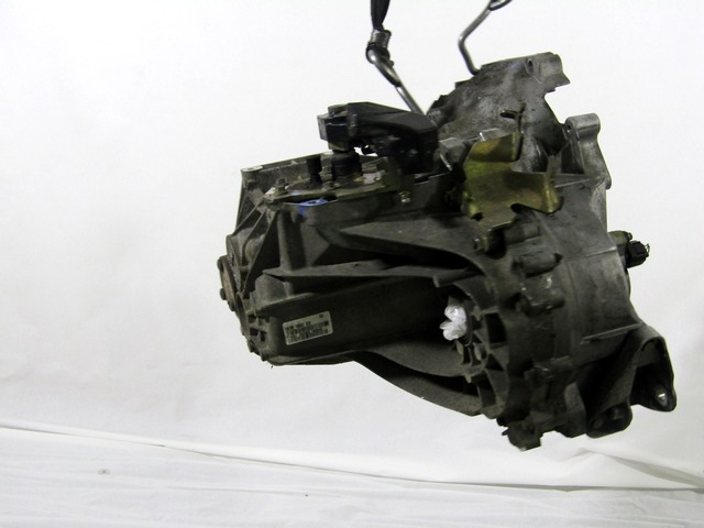 ROCNI MENJALNIK OEM N. 1S7R7002ED ORIGINAL REZERVNI DEL FORD MONDEO B5Y B4Y BWY MK2 BER/SW (2000 - 2007) DIESEL LETNIK 2002