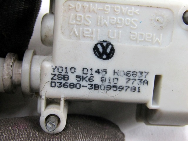 ZAKLEP LOPUTE GORIVA OEM N. 5K6810773A ORIGINAL REZERVNI DEL VOLKSWAGEN GOLF VI 5K1 517 AJ5 MK6 (2008-2012) BENZINA LETNIK 2010