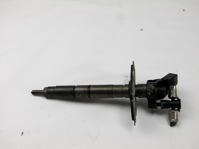 INJEKTORJI DIESEL OEM N. 059130277AJ ORIGINAL REZERVNI DEL AUDI A6 C6 4F2 4FH 4F5 BER/SW/ALLROAD (07/2004 - 10/2008) DIESEL LETNIK 2007