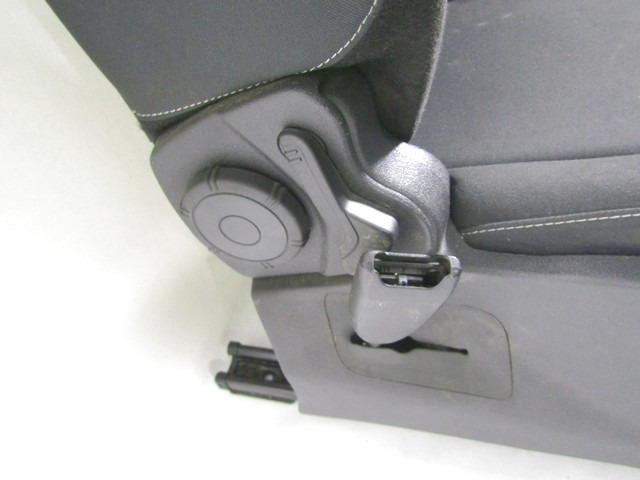 SPREDNJI DESNI SEDE? BLAGO OEM N. SEADTRNMEGANEBZ01MK3SW5P ORIGINAL REZERVNI DEL RENAULT MEGANE MK3 BZ0/1 B3 DZ0/1 KZ0/1 BER/SPORTOUR/ESTATE (2009 - 2015) DIESEL LETNIK 2013