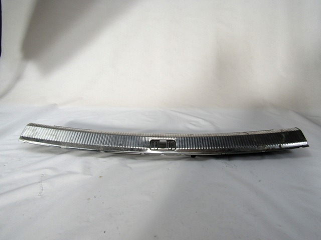 ZAPORA / ROCAJ ZADAJ  OEM N. 4F9864483 ORIGINAL REZERVNI DEL AUDI A6 C6 4F2 4FH 4F5 BER/SW/ALLROAD (07/2004 - 10/2008) DIESEL LETNIK 2007