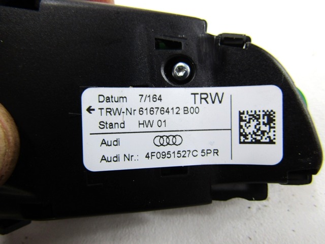 MULTIFUNKCIJSKI VOLAN OEM N. 18675 Comandi volante multifunzione ORIGINAL REZERVNI DEL AUDI A6 C6 4F2 4FH 4F5 BER/SW/ALLROAD (07/2004 - 10/2008) DIESEL LETNIK 2007