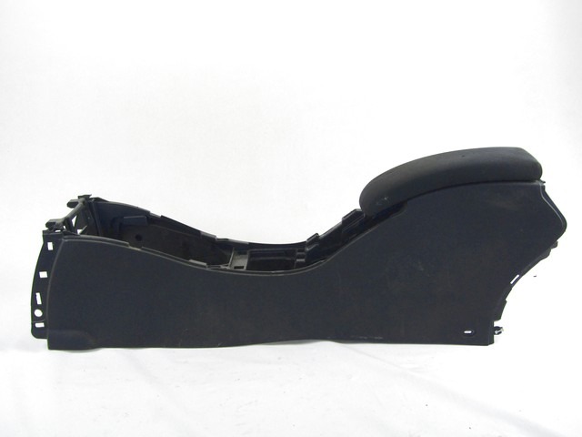 NASLON ZA ROKE/SREDINSKA KONZOLA OEM N. 969100019R ORIGINAL REZERVNI DEL RENAULT MEGANE MK3 BZ0/1 B3 DZ0/1 KZ0/1 BER/SPORTOUR/ESTATE (2009 - 2015) DIESEL LETNIK 2013