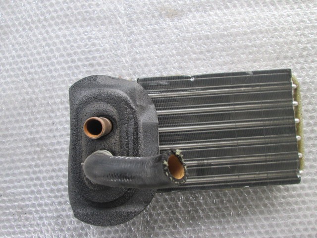 GRELEC RADIATORJA OEM N.  ORIGINAL REZERVNI DEL JEEP CHEROKEE MK3 R KJ (2005 - 2008) DIESEL LETNIK 2005