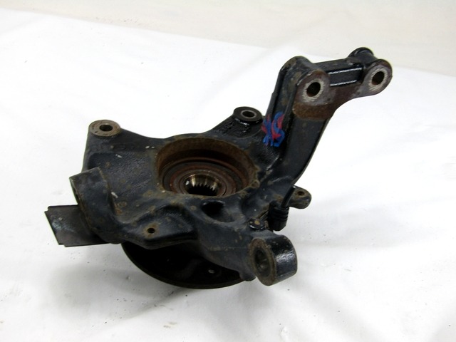 LEVI VRTLJIVI LEZAJ / PESTO KOLESA Z LEZAJEM SPREDAJ OEM N. 400154705R ORIGINAL REZERVNI DEL RENAULT SCENIC XMOD / SCENIC JZ0/1 MK3 R (2012 - 2016) DIESEL LETNIK 2012