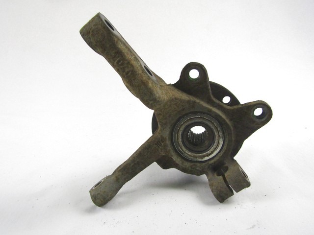 LEVI VRTLJIVI LEZAJ / PESTO KOLESA Z LEZAJEM SPREDAJ OEM N. 8200207303 ORIGINAL REZERVNI DEL RENAULT TWINGO C06 MK1 (1993 - 1998) BENZINA LETNIK 1998