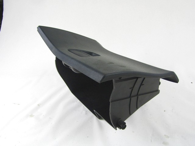 PREDAL ZA DOKUMENTE OEM N. 8A61-A06010-AJW ORIGINAL REZERVNI DEL FORD FIESTA CB1 CNN MK6 (09/2008 - 11/2012) BENZINA/GPL LETNIK 2010