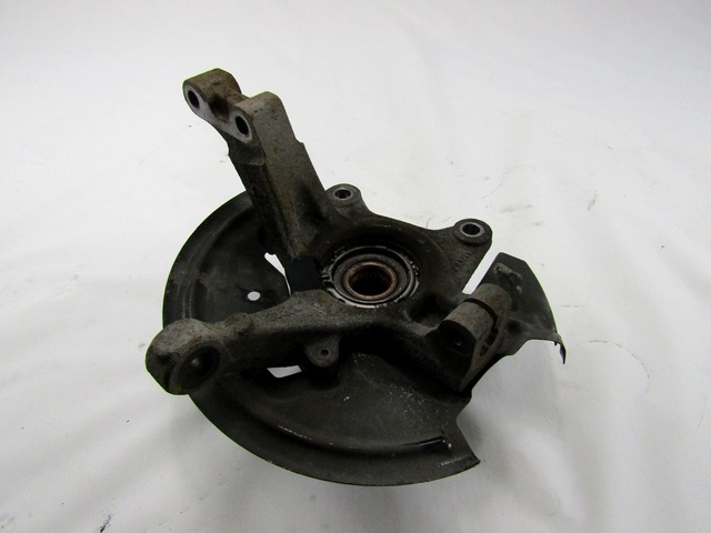 LEVI VRTLJIVI LEZAJ / PESTO KOLESA Z LEZAJEM SPREDAJ OEM N. 8200898654 ORIGINAL REZERVNI DEL DACIA LOGAN MK1 (2004 - 2013) BENZINA LETNIK 2012