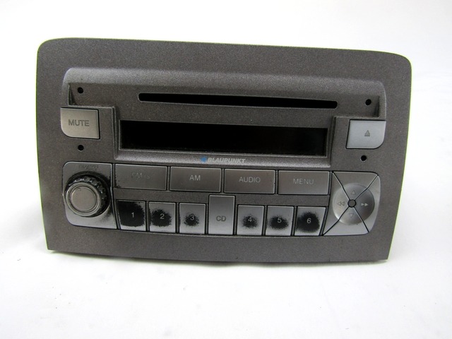 RADIO CD / OJACEVALNIK / IMETNIK HIFI OEM N. 7354528420 ORIGINAL REZERVNI DEL LANCIA MUSA 350 R (09/2007 - 8/2013) BENZINA/GPL LETNIK 2009