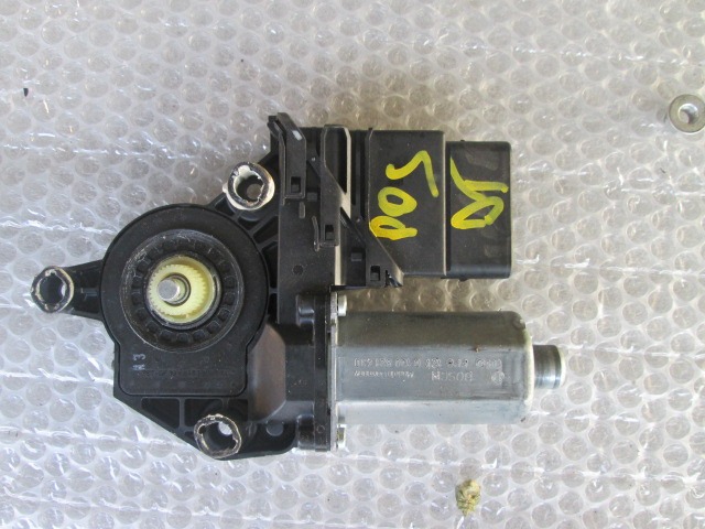 MOTORCEK ELEKTRICNEGA POMIKA ZADNJEGA STEKLA  OEM N. 1K0959704FL04 ORIGINAL REZERVNI DEL VOLKSWAGEN GOLF PLUS 5M1 521 MK1 (2004 - 2009) BENZINA LETNIK 2006