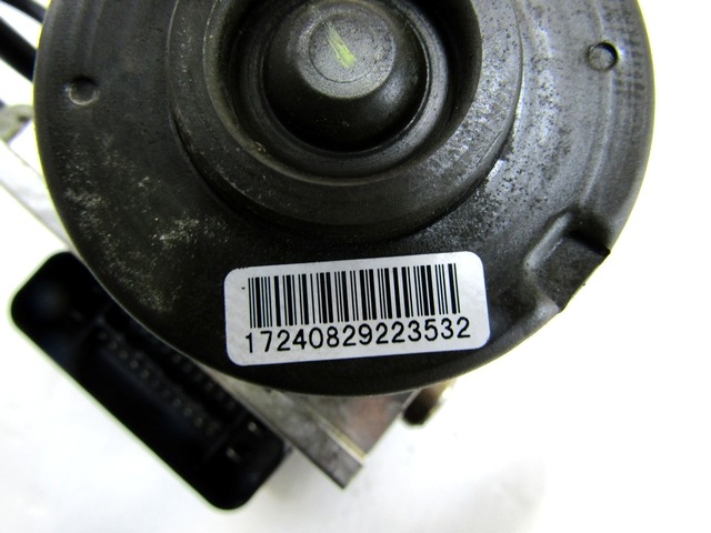 ABS AGREGAT S PUMPO OEM N. 3M51-2M110-CA ORIGINAL REZERVNI DEL FORD FOCUS CMAX DM2 MK1 (10/2003 - 03/2007) DIESEL LETNIK 2004