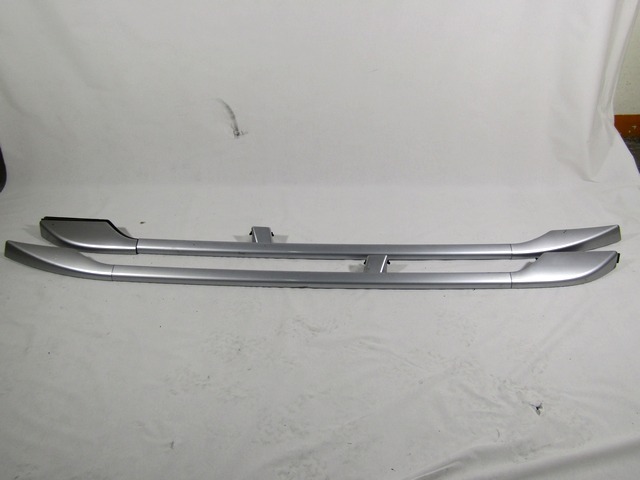 BAR STRE?NI PAR OEM N. 22480 Barre portatutto / modanatura tetto ORIGINAL REZERVNI DEL CITROEN C-CROSSER (2007 - 2012)DIESEL LETNIK 2010