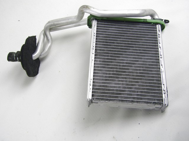 GRELEC RADIATORJA OEM N. 669792Q ORIGINAL REZERVNI DEL RENAULT SCENIC XMOD / SCENIC JZ0/1 MK3 (2009 - 2012) DIESEL LETNIK 2009