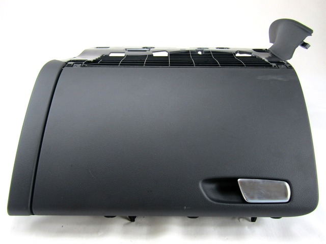 PREDAL ZA DOKUMENTE OEM N. 8K1857035B ORIGINAL REZERVNI DEL AUDI A4 B8 8K2 BER/SW/CABRIO (2007 - 11/2015) DIESEL LETNIK 2010