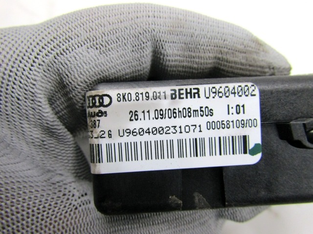 HLADILNIK ZA GRETJE OEM N. 8K0819011 ORIGINAL REZERVNI DEL AUDI A4 B8 8K2 BER/SW/CABRIO (2007 - 11/2015) DIESEL LETNIK 2010