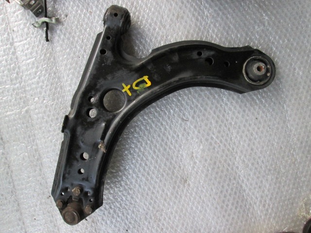 SPREDNJA DESNA ROKA  OEM N. 1J040715C ORIGINAL REZERVNI DEL VOLKSWAGEN NEW BEETLE 9C1 1C1 1Y7 (1999 - 2006) BENZINA LETNIK 2000