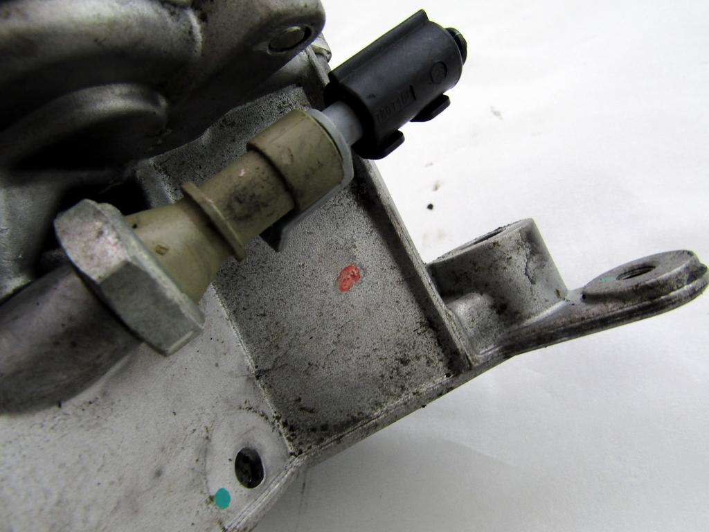 TOPLOTNI IZMENJEVALNIK/FILTER OLJA  OEM N. 55236720 ORIGINAL REZERVNI DEL ALFA ROMEO GIULIETTA 940 (2010 - 2020) DIESEL LETNIK 2012