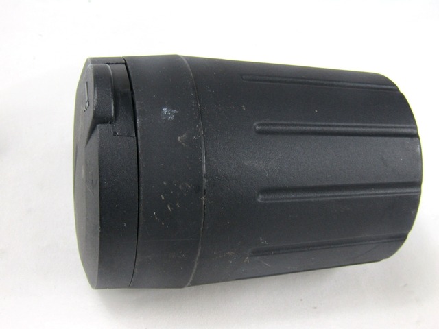 PEPELNIK / DRZALA ZA PIJACO OEM N. 94579619 ORIGINAL REZERVNI DEL CHEVROLET SPARK M300 (2009 - 2015) BENZINA LETNIK 2010