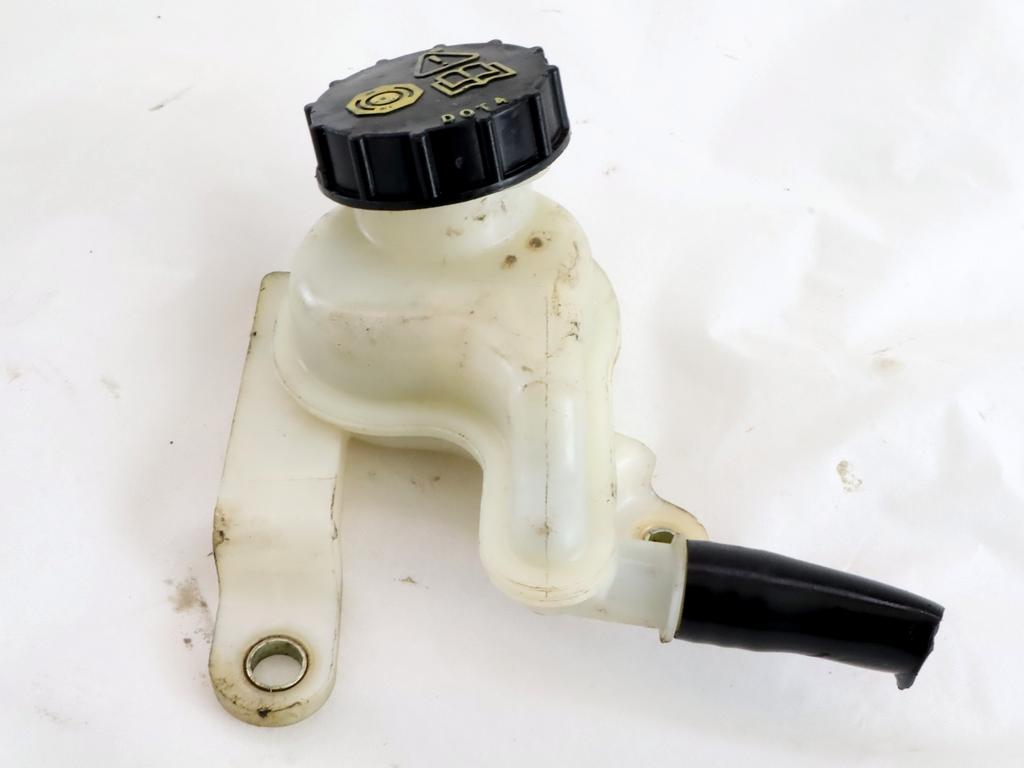 ZAVORNI CILINDER OEM N. 8V51-2K478-A ORIGINAL REZERVNI DEL FORD FIESTA CB1 CNN MK6 (09/2008 - 11/2012) BENZINA/GPL LETNIK 2010