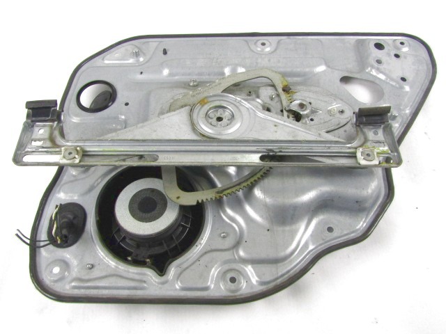 MEHANIZEM DVIGA ZADNJIH STEKEL  OEM N. 17906 Sistema alzacristallo porta posteriore elett ORIGINAL REZERVNI DEL VOLVO V50 545 (2004 - 05/2007) DIESEL LETNIK 2005