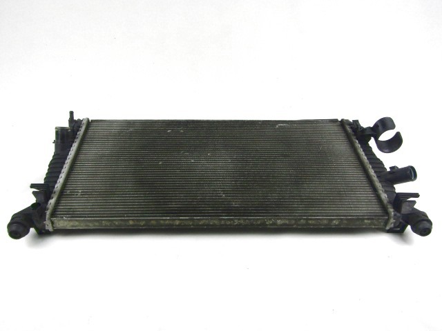 RADIATOR VODE OEM N. 3M5H-8005-TK ORIGINAL REZERVNI DEL VOLVO V50 545 (2004 - 05/2007) DIESEL LETNIK 2005