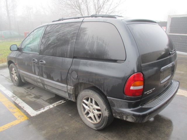 CHRYSLER VOYAGER 2.5 D 85KW 5M 5P (2000) RICAMBIO USATO 