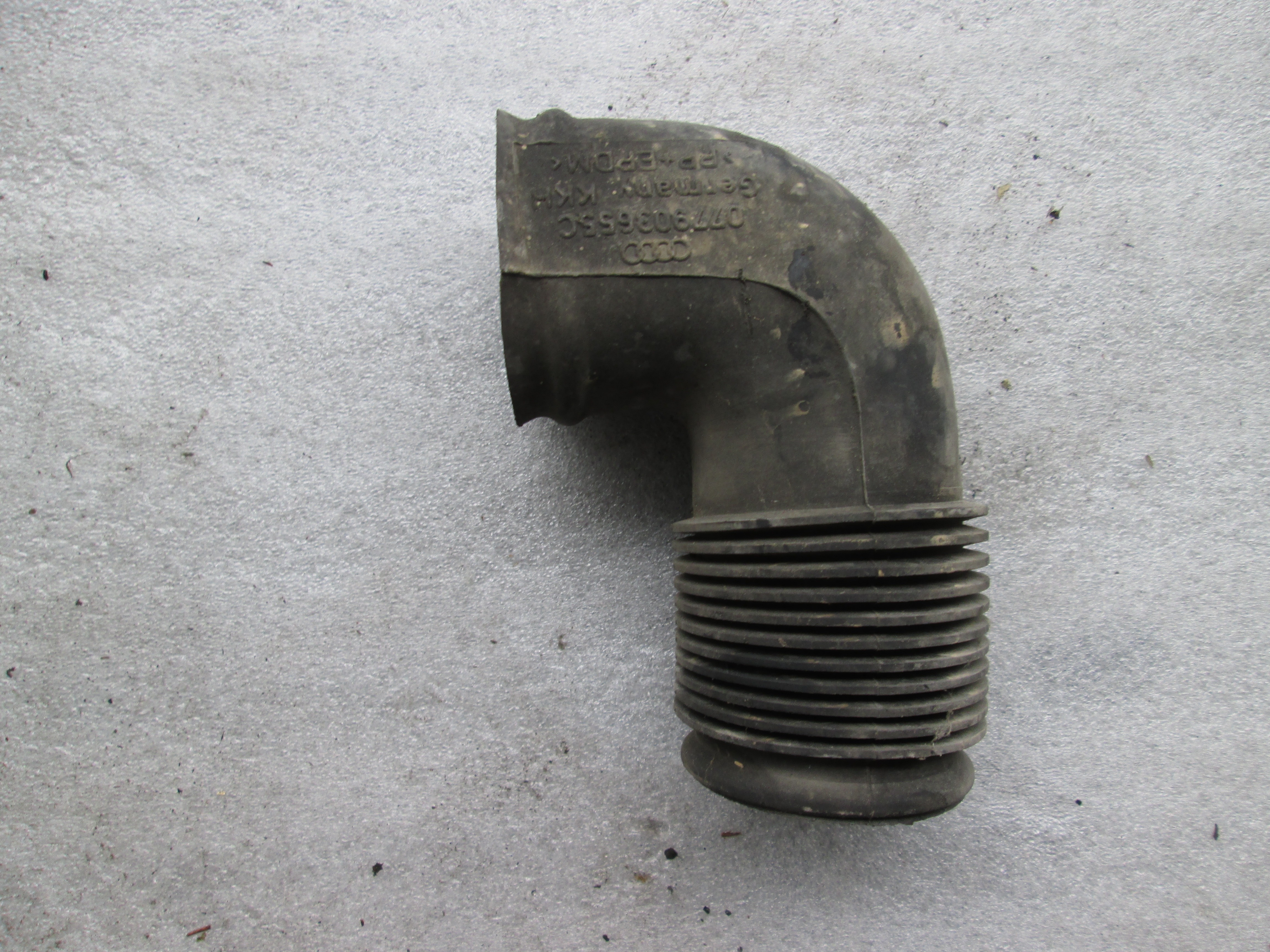 CEV / CEV ZRAKA OEM N. 077903655C ORIGINAL REZERVNI DEL AUDI A8 D2/4D (1994 - 2002) BENZINA LETNIK 1996