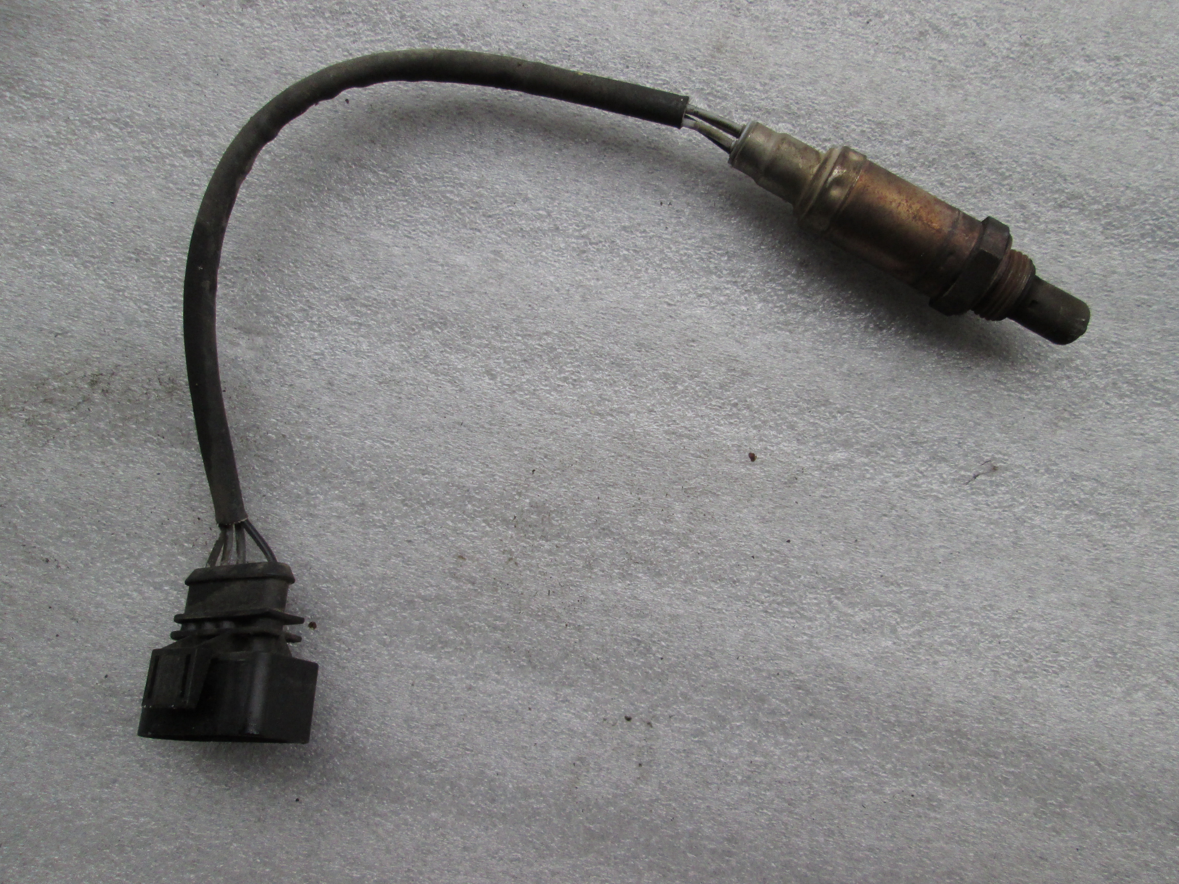 SONDA LAMBDA  OEM N. 77906265 ORIGINAL REZERVNI DEL AUDI A8 D2/4D (1994 - 2002) BENZINA LETNIK 1996