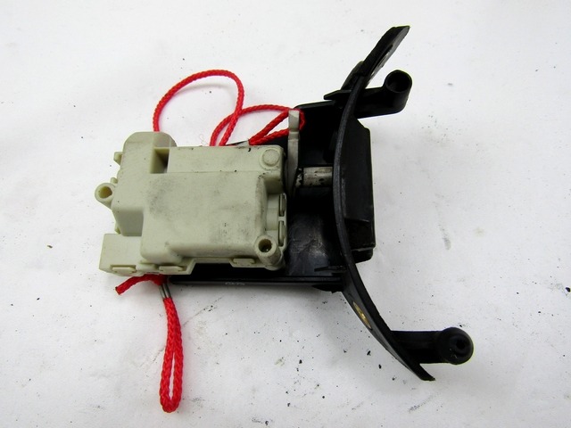 ZAKLEP LOPUTE GORIVA OEM N. 50501201 ORIGINAL REZERVNI DEL ALFA ROMEO 159 939 BER/SW (2005 - 2013) DIESEL LETNIK 2006