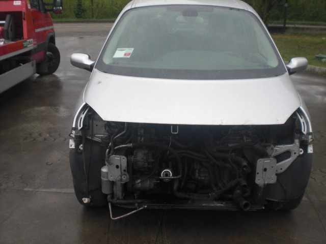 RENAULT SCENIC 1.9 D 96KW 6M 5P (2006) RICAMBIO USATO 