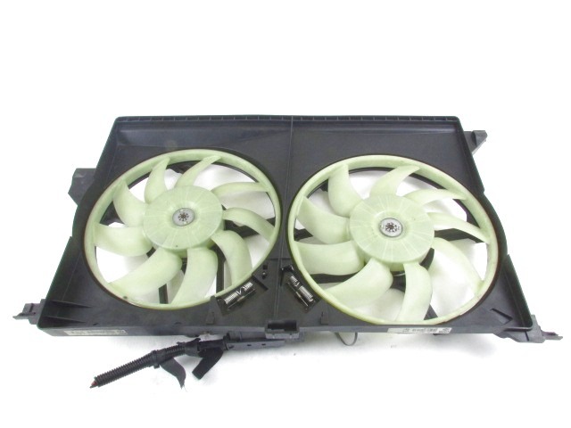 VENTILATOR HLADILNIKA OEM N. 51775636 ORIGINAL REZERVNI DEL FIAT CROMA 194 MK2 (2005 - 10/2007)  DIESEL LETNIK 2007