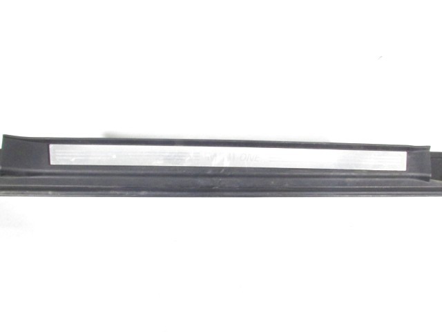 OKRASNA LETEV PRAGA  OEM N. (D)1505863 ORIGINAL REZERVNI DEL MINI ONE / COOPER / COOPER S R50 R52 R53 (2001-2006) BENZINA LETNIK 2004
