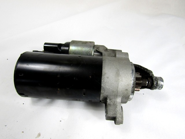 ZAGANJAC MOTORJA  OEM N. 03L911021E ORIGINAL REZERVNI DEL AUDI A4 B8 8K2 BER/SW/CABRIO (2007 - 11/2015) DIESEL LETNIK 2009