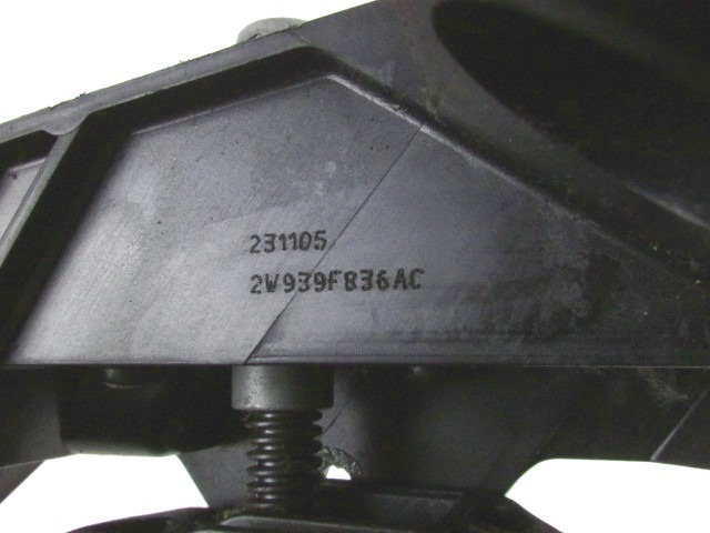 SENZOR ZA PLIN OEM N. 2W939F836AC ORIGINAL REZERVNI DEL JAGUAR XJ X350 X358 (2003 - 2007)BENZINA LETNIK 2007