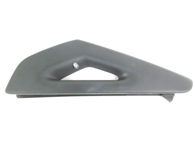 NOTRANJI ROCAJ OEM N. 8P0880491B ORIGINAL REZERVNI DEL AUDI A3 MK2R 8P 8PA 8P1 8P7 (2008 - 2012)DIESEL LETNIK 2010