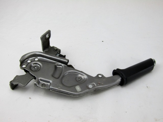 OEM N. 13237277 ORIGINAL REZERVNI DEL OPEL ASTRA H A04 L48 L08 L35 L67 R 5P/3P/SW (2007 - 2010) BENZINA LETNIK 2009