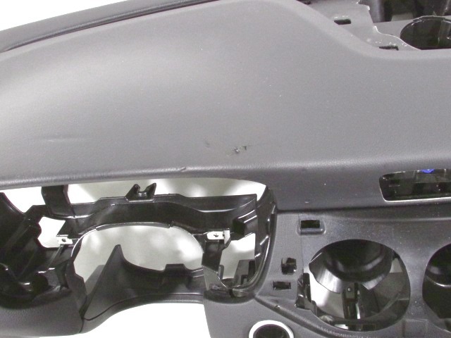 ARMATURNA PLOSCA OEM N. A17668016879H68 ORIGINAL REZERVNI DEL MERCEDES GLA W156 (DAL 2013)DIESEL LETNIK 2015