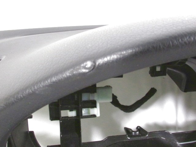 ARMATURNA PLOSCA OEM N. A17668016879H68 ORIGINAL REZERVNI DEL MERCEDES GLA W156 (DAL 2013)DIESEL LETNIK 2015