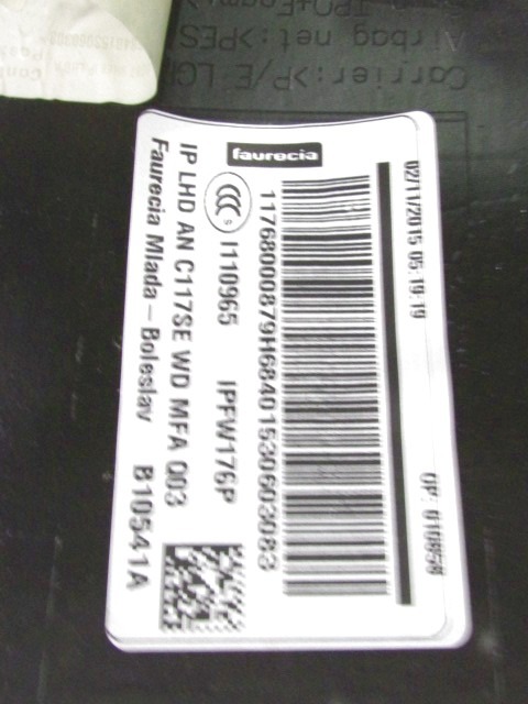 ARMATURNA PLOSCA OEM N. A17668016879H68 ORIGINAL REZERVNI DEL MERCEDES GLA W156 (DAL 2013)DIESEL LETNIK 2015