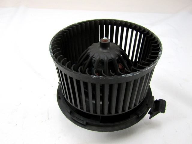 VENTILATOR  KABINE  OEM N. N106609Z ORIGINAL REZERVNI DEL DACIA SANDERO MK1 (2008 - 2012) BENZINA/GPL LETNIK 2010