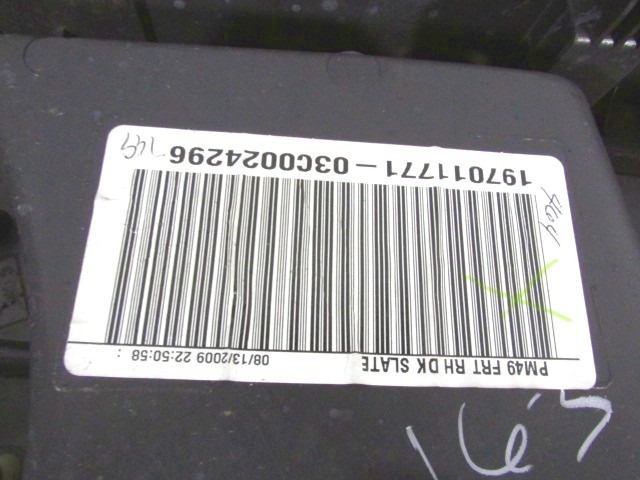 NOTRANJA OBLOGA SPREDNJIH VRAT OEM N. PNADTDGCALIBERSV5P ORIGINAL REZERVNI DEL DODGE CALIBER (2006 -2012) DIESEL LETNIK 2010