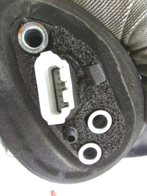 DESNO OGLEDALO OEM N. 735593694 ORIGINAL REZERVNI DEL FIAT GRANDE PUNTO 199 (2005 - 2012) BENZINA LETNIK 2008