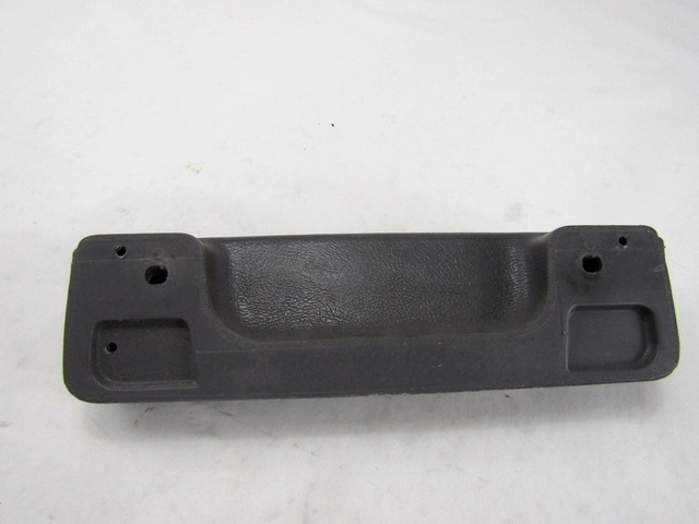 SREDINSKA KONZOLA OEM N. 80940-0C500 ORIGINAL REZERVNI DEL NISSAN VANETTE CARGO HC23 (1994 - 2001)DIESEL LETNIK 1997
