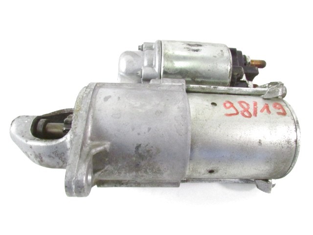 ZAGANJAC MOTORJA  OEM N. 55556092 ORIGINAL REZERVNI DEL OPEL ASTRA H A04 L48 L08 L35 L67 R 5P/3P/SW (2007 - 2010) BENZINA LETNIK 2009