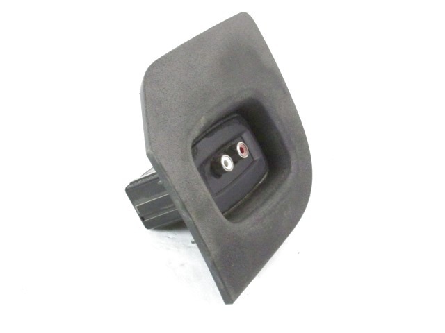 USB / AUX OEM N. 280230005R ORIGINAL REZERVNI DEL RENAULT MASTER JV FV EV HV UV MK3 (DAL 2010)DIESEL LETNIK 2011