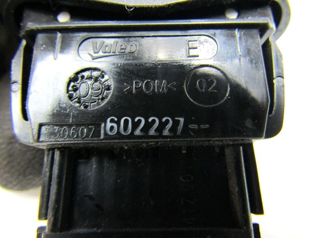 STIKALO SPREDNJIH DESNIH SIP OEM N. 8200602227 ORIGINAL REZERVNI DEL DACIA SANDERO MK1 (2008 - 2012) BENZINA/GPL LETNIK 2010